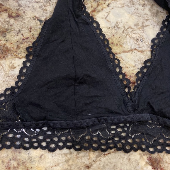 Black bralette in new condition - Picture 4 of 7